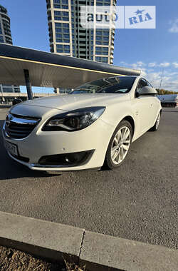 Седан Opel Insignia 2016 в Днепре