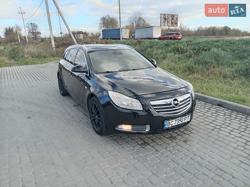 Універсал Opel Insignia 2012 в Львові