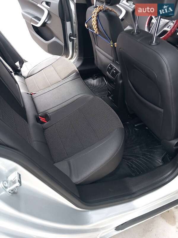 Універсал Opel Insignia 2010 в Іршаві фото 3 Універсал Opel Insignia 2010 в Іршаві