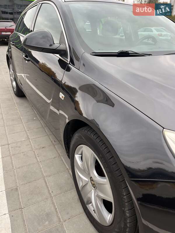 Універсал Opel Insignia 2012 в Черкасах