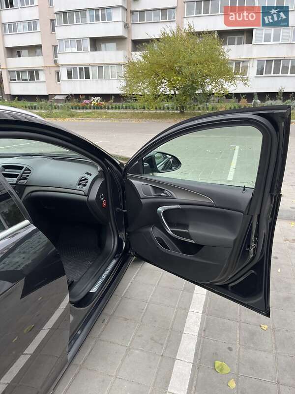 Універсал Opel Insignia 2012 в Черкасах