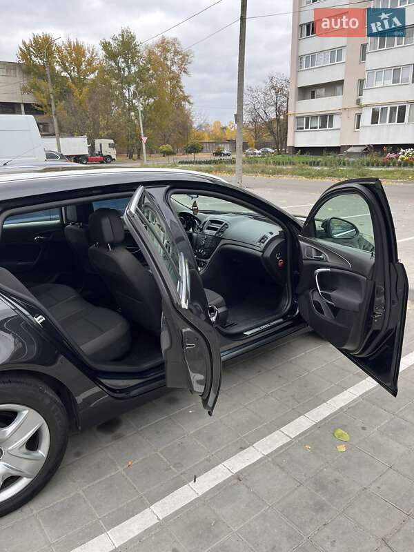 Універсал Opel Insignia 2012 в Черкасах