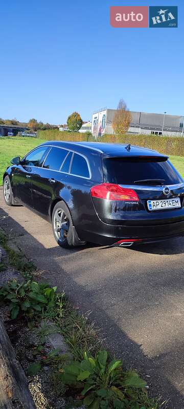 Универсал Opel Insignia 2010 в Киеве