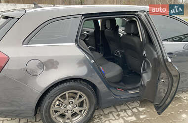 Универсал Opel Insignia 2014 в 