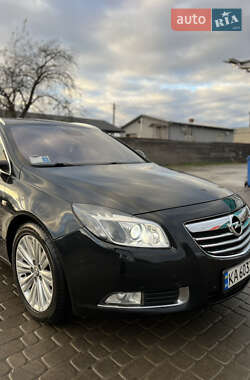 Универсал Opel Insignia 2012 в Березному