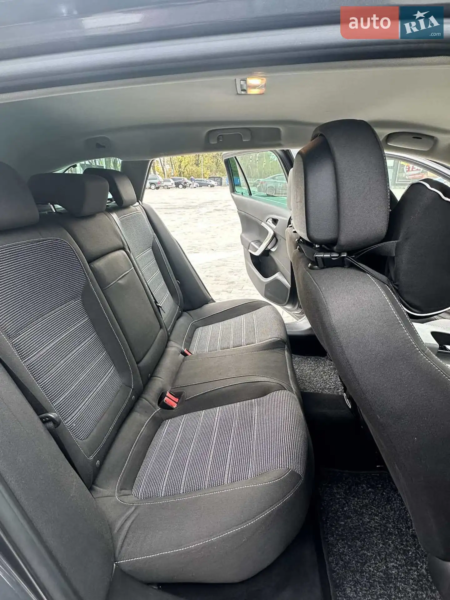 2011 Opel Insignia - мініатюра 6