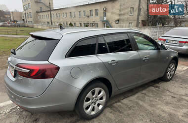 Универсал Opel Insignia 2014 в Киеве