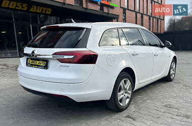 Універсал Opel Insignia 2014 в Чернівцях