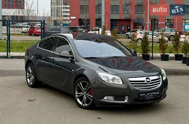 Седан Opel Insignia 2013 в Киеве