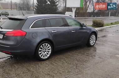 Універсал Opel Insignia 2011 в Новоселиці