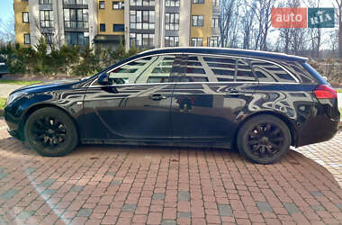 Універсал Opel Insignia 2010 в Івано-Франківську