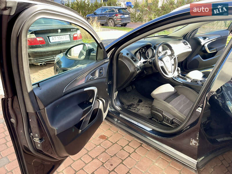 Універсал Opel Insignia 2010 в Івано-Франківську