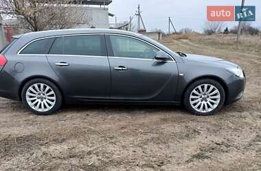 Універсал Opel Insignia 2010 в Хоролі