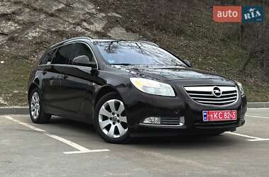 Универсал Opel Insignia 2013 в Киеве