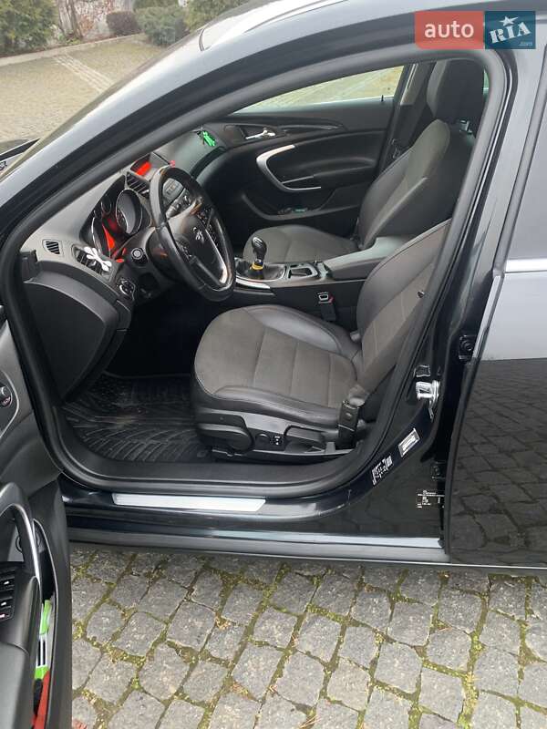 Універсал Opel Insignia 2010 в Стрию