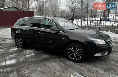 Универсал Opel Insignia 2010 в Чернигове