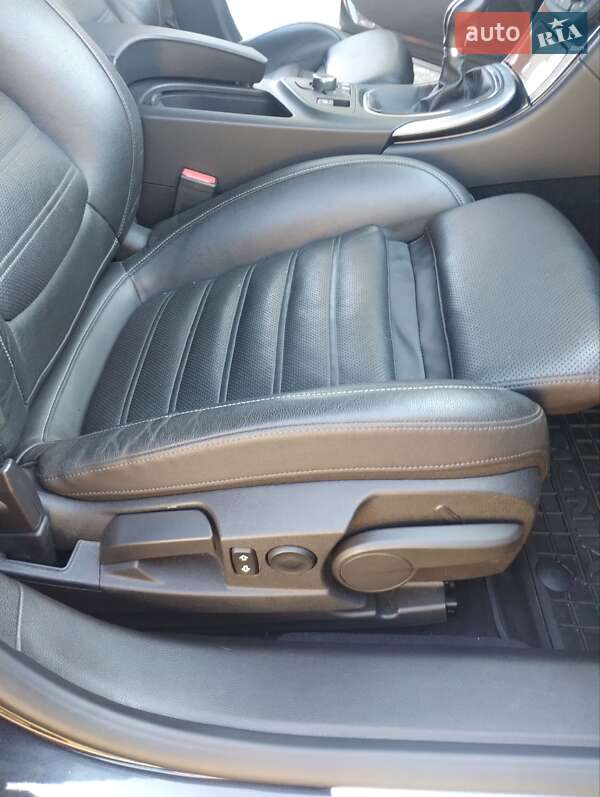 Універсал Opel Insignia 2012 в Золотоноші