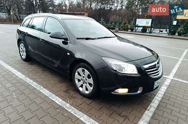 Універсал Opel Insignia 2014 в Чернігові