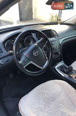 Универсал Opel Insignia 2011 в Калиновке