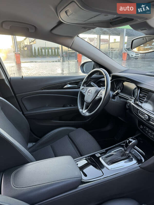 Седан Opel Insignia 2019 в Кам'янець-Подільському