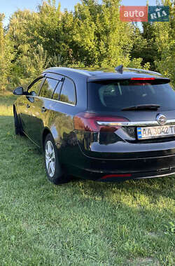 Универсал Opel Insignia 2015 в Киеве