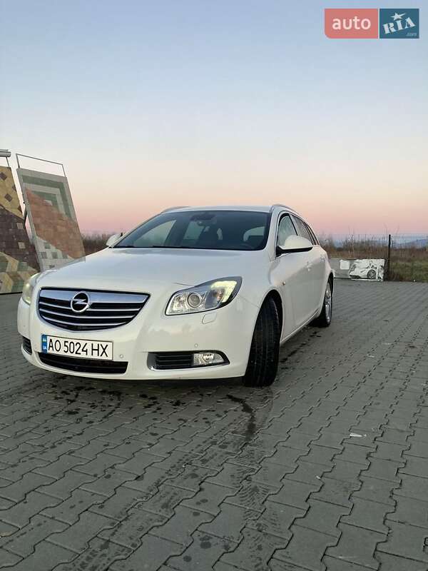 Универсал Opel Insignia 2012 в Виноградове фото 11 Универсал Opel Insignia 2012 в Виноградове