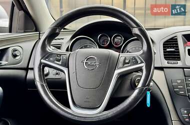 Лифтбек Opel Insignia 2011 в Киеве