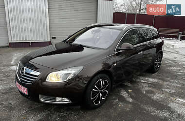 Універсал Opel Insignia 2010 в Чернігові