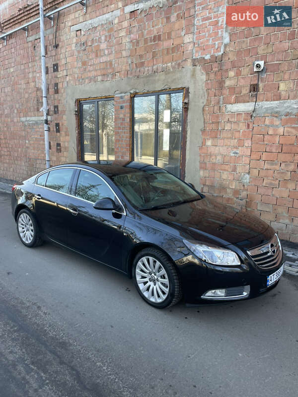 Седан Opel Insignia 2010 в Черновцах