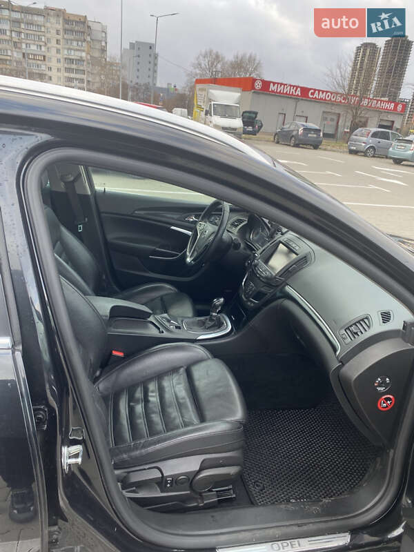 Універсал Opel Insignia 2014 в Києві