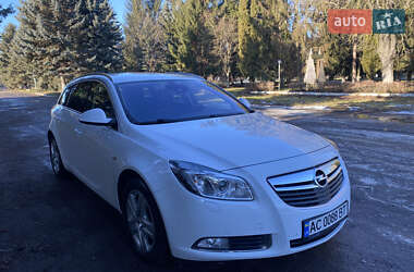 Універсал Opel Insignia 2013 в Луцьку