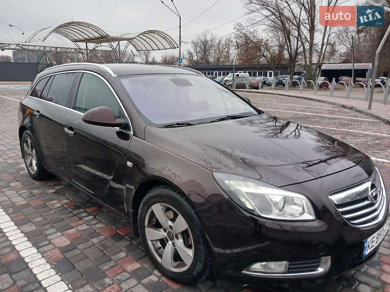 Універсал Opel Insignia 2012 в Дніпрі