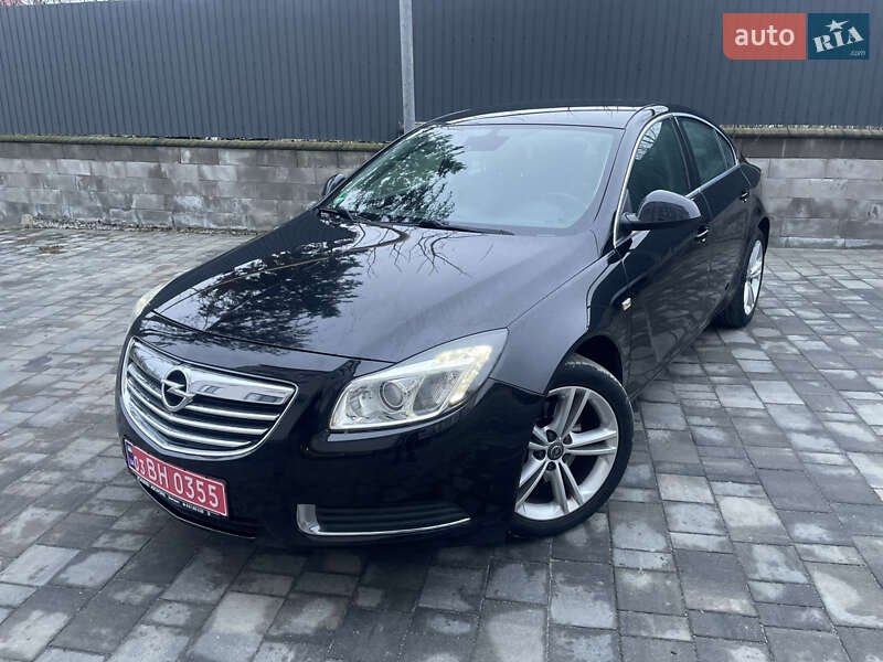 Седан Opel Insignia 2009 в Острозі