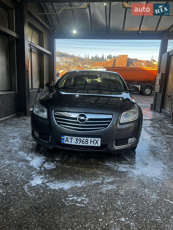 Седан Opel Insignia 2008 в Яремче