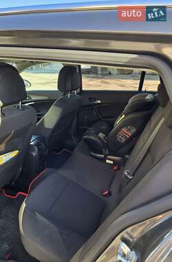 Універсал Opel Insignia 2009 в 