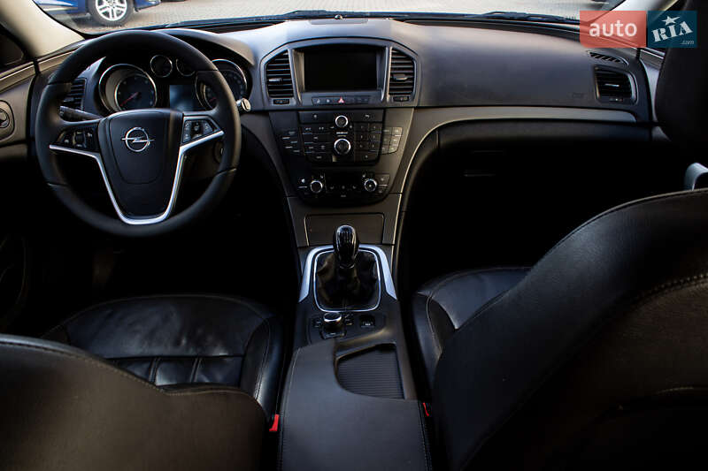 Универсал Opel Insignia 2011 в Львове