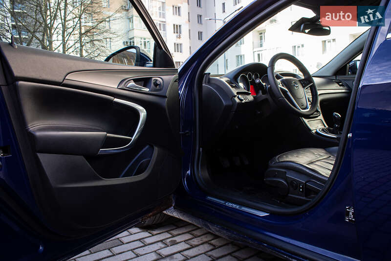 Универсал Opel Insignia 2011 в Львове