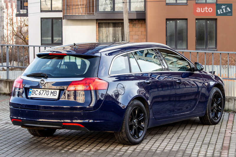 Универсал Opel Insignia 2011 в Львове