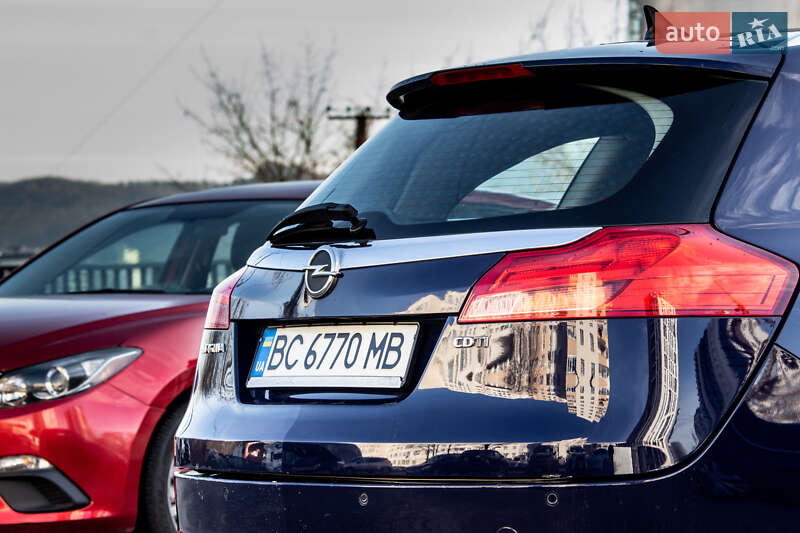 Универсал Opel Insignia 2011 в Львове