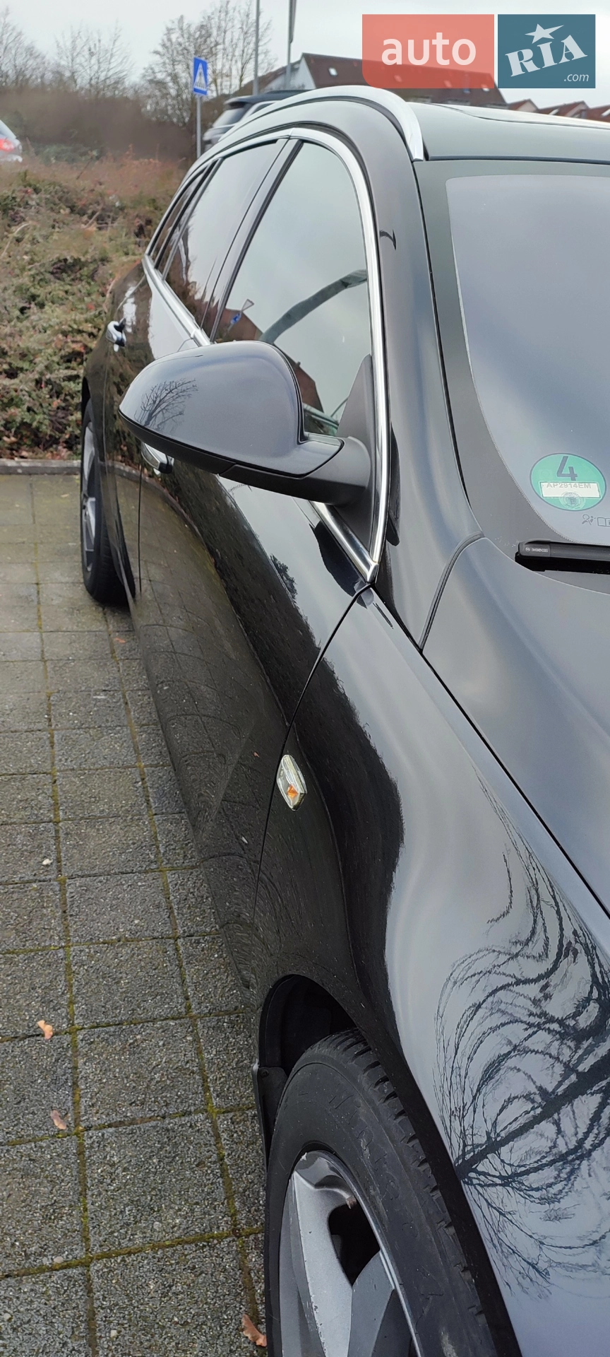 2010 Opel Insignia - мініатюра 12