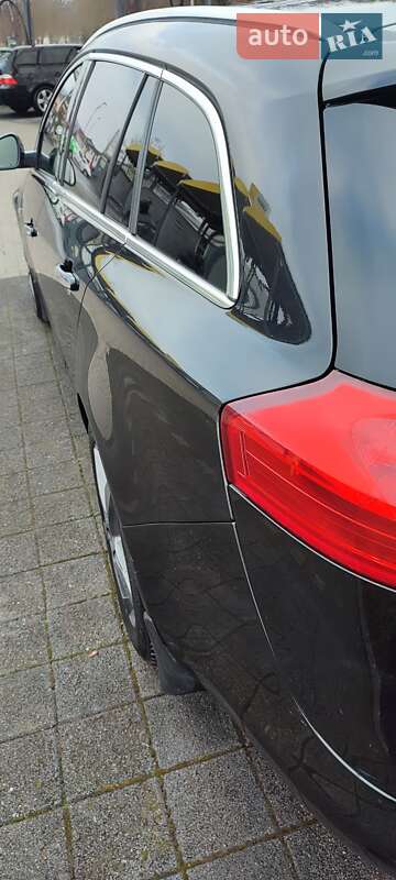 Универсал Opel Insignia 2010 в Киеве