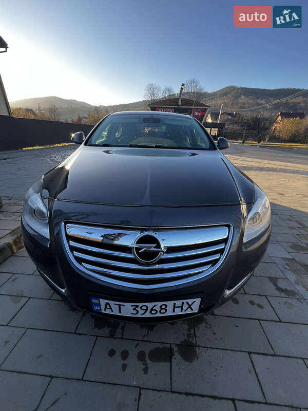 Седан Opel Insignia 2008 в Яремче