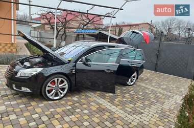 Универсал Opel Insignia 2011 в 