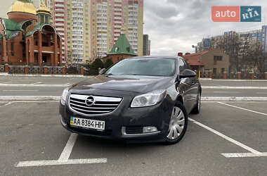 Седан Opel Insignia 2012 в Киеве