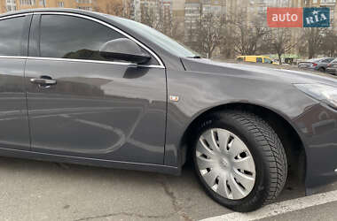 Седан Opel Insignia 2012 в Киеве