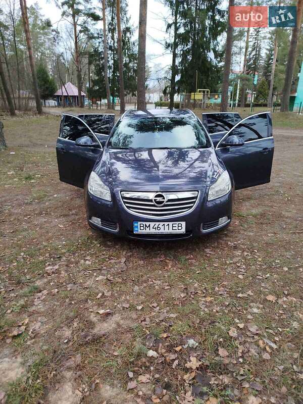 Універсал Opel Insignia 2011 в Глухові