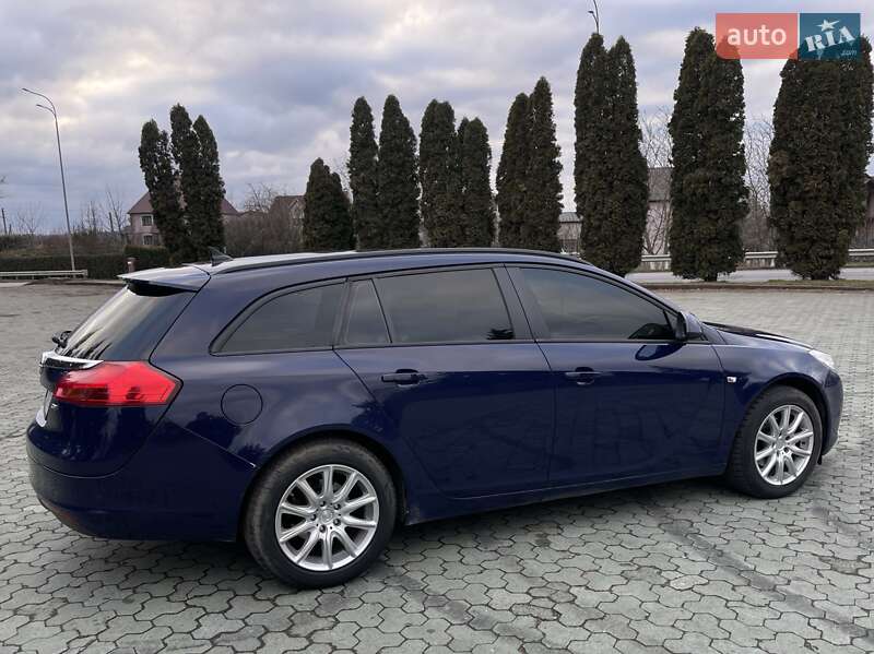 Универсал Opel Insignia 2013 в Дубно