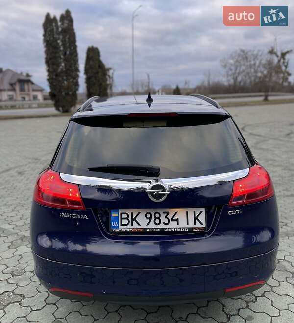 Универсал Opel Insignia 2013 в Дубно