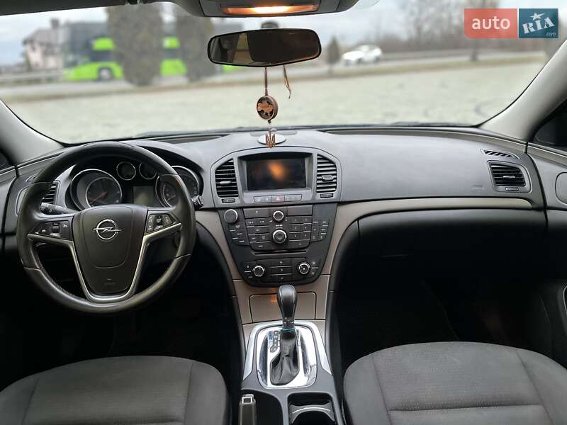 Универсал Opel Insignia 2013 в Дубно