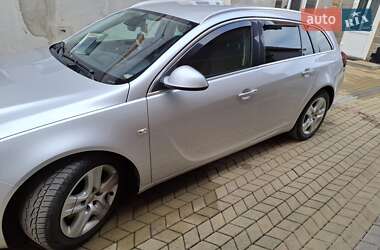 Универсал Opel Insignia 2014 в 
